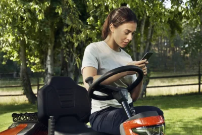 Thermischer Rasenmähertraktor HUSQVARNA R 316TX AWD – Image 2